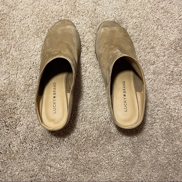 Tan Benah Mule from Lucky Brand - Picture 4 of 16